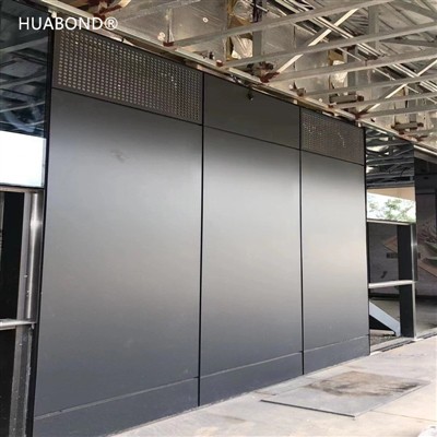 Specializovaný obchod Nike (Aluminium Composite Panel)